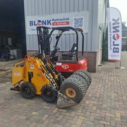 Miniloader - Minishovel van SHERPA 100 Blonk Hydrauliek 3.jpg