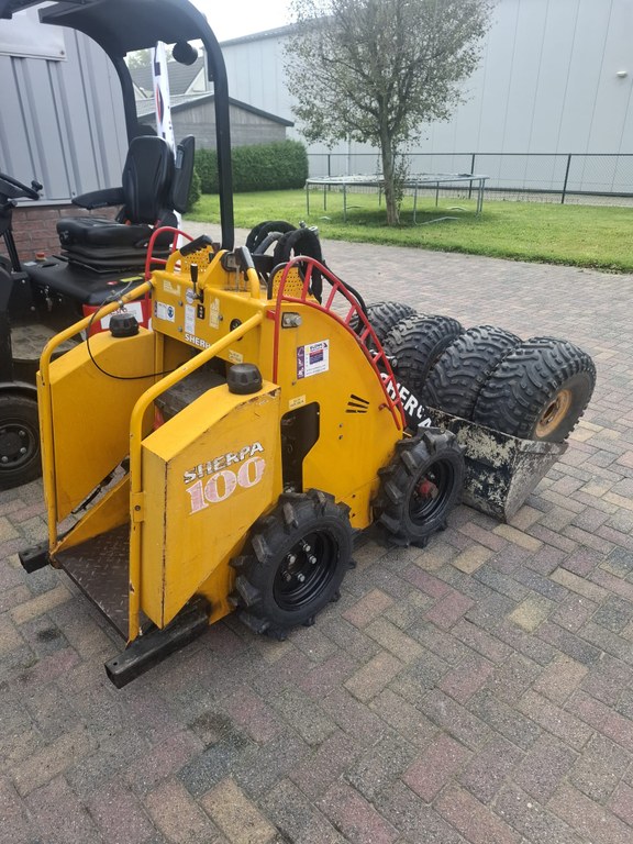 Miniloader - Minishovel van SHERPA 100 Blonk Hydrauliek 7.jpg