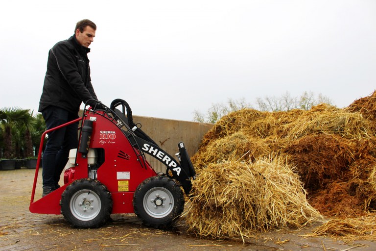 Sherpa Miniloader - hooi 2.jpeg
