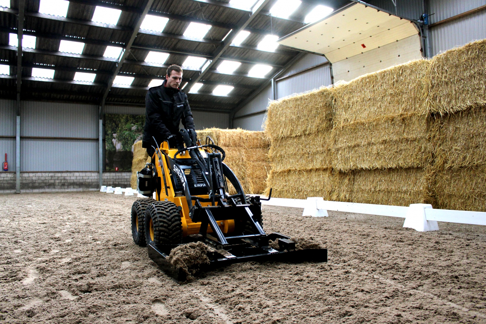 Sherpa Miniloader - stal.jpeg